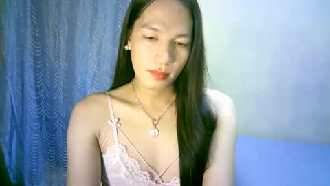 queen julia not into CHEAPGUY online show from 12.15.24