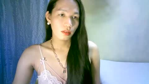 queen julia not into CHEAPGUY online show from 01.07.25