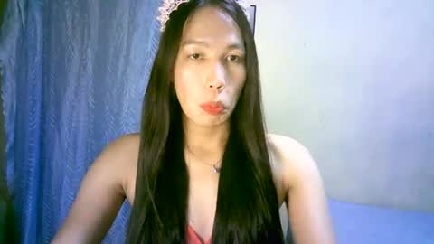 queen julia not into CHEAPGUY online show from 02.02.25