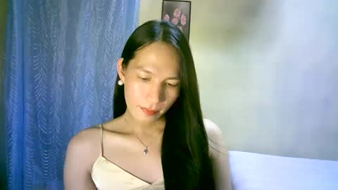 queen julia not into CHEAPGUY online show from 02.08.25