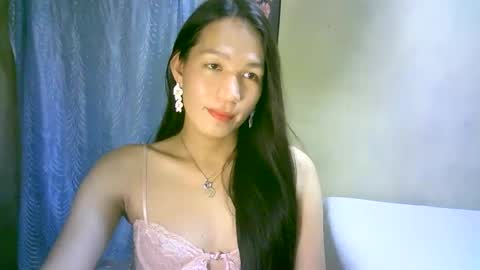 queen julia not into CHEAPGUY online show from 02.16.25