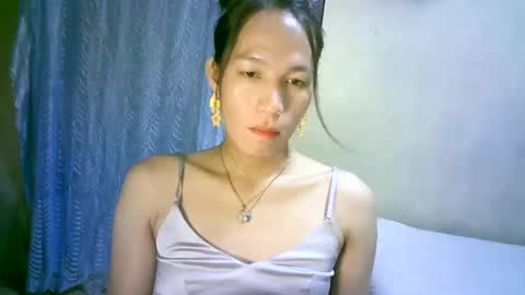 queen julia not into CHEAPGUY online show from 02.17.25