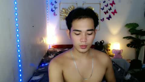 urpinoy_cummer online show from 04.18.26