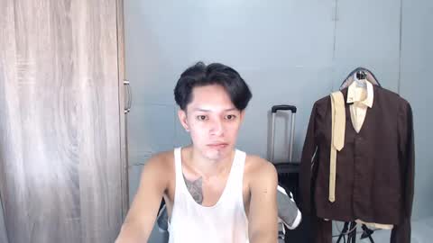 Snapshot of urpinoyasianx chatting on 02.17.25 Mel online show from 02.17.25