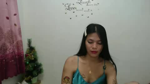 hi im kim online show from 12.04.24