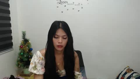 hi im kim online show from 12.05.24
