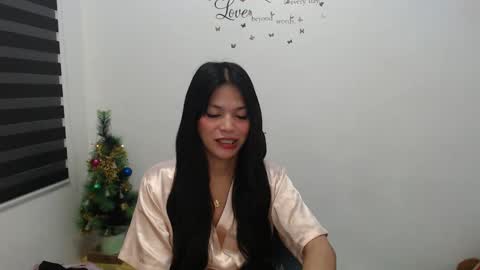 hi im kim online show from 12.06.24