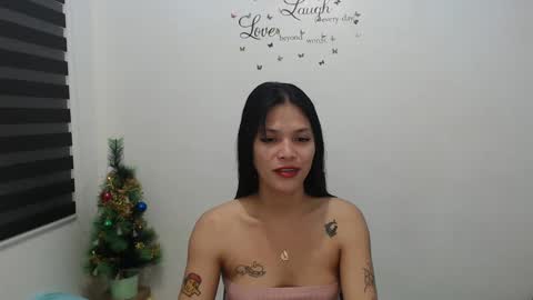 hi im kim online show from 12.08.24