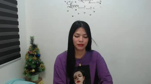 hi im kim online show from 12.12.24