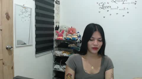 hi im kim online show from 12.29.24