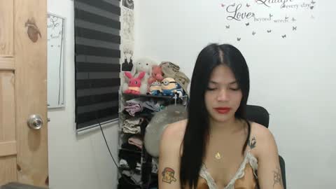 hi im kim online show from 01.07.25