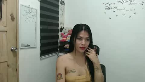 hi im kim online show from 02.10.25