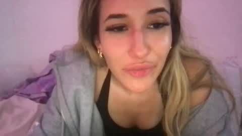 Snapshot of urprincessxox chatting on 05.03.26 urprincessxox online show from 05.03.26