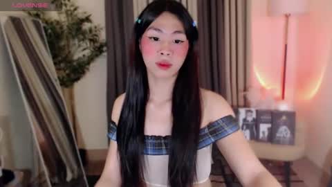 Snapshot of ursexxy_abby chatting on 06.19.26 abby online show from 06.19.26