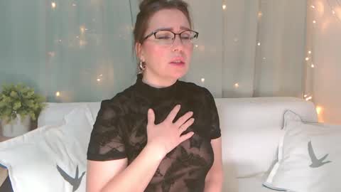 Silvia online show from 01.15.25