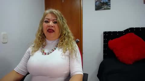 Snapshot of ursulawhite69 chatting on 01.26.25 Eveling Blanco  online show from 01.26.25