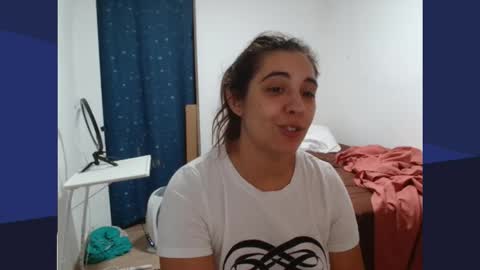 ursumi1 online show from 09.23.25