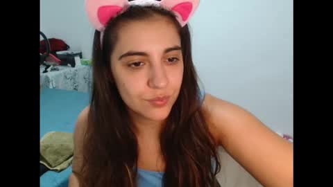 ursumi1 online show from 10.23.25