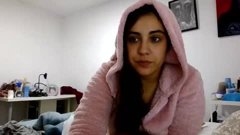 ursumi1 online show from 11.02.25