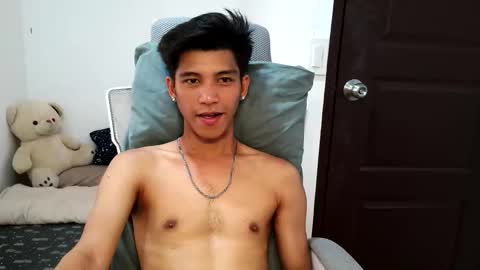 ursweetie_boy online show from 04.22.26