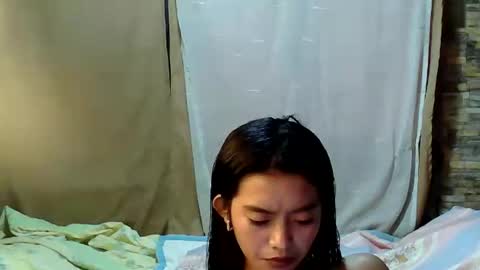 urtinypinay online show from 10.11.25