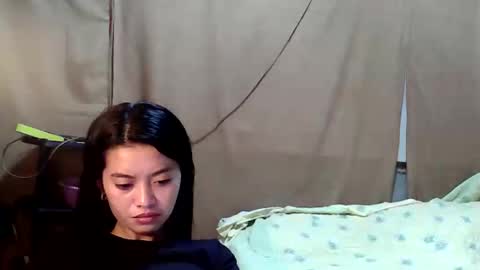 urtinypinay online show from 10.29.25