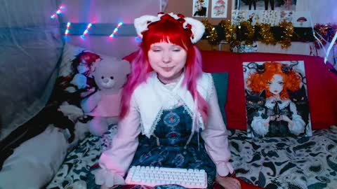 Usagi Blush online show from 12.20.24