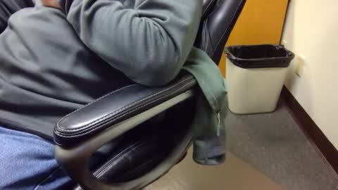 useemie online show from 11.17.25