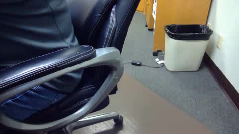 useemie online show from 11.25.25