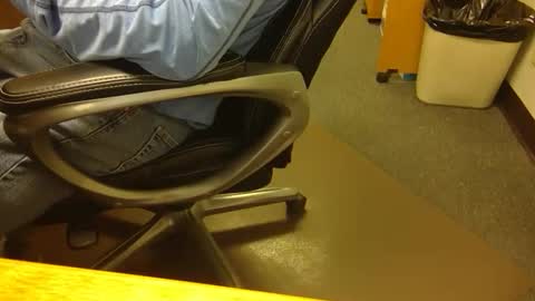 useemie online show from 04.08.26