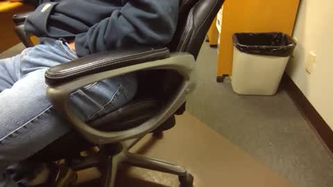 useemie online show from 04.10.26