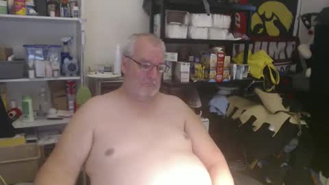 Snapshot of usgoober chatting on 12.04.24 Eric online show from 12.04.24