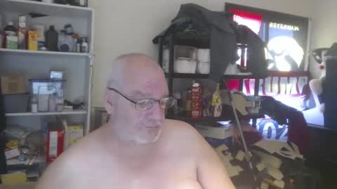 Snapshot of usgoober chatting on 12.24.24 Eric online show from 12.24.24