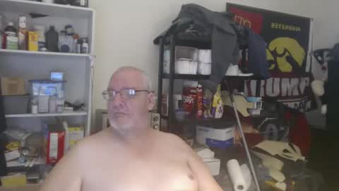Snapshot of usgoober chatting on 12.25.24 Eric online show from 12.25.24