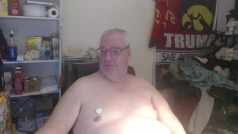 Snapshot of usgoober chatting on 01.29.25 Eric online show from 01.29.25