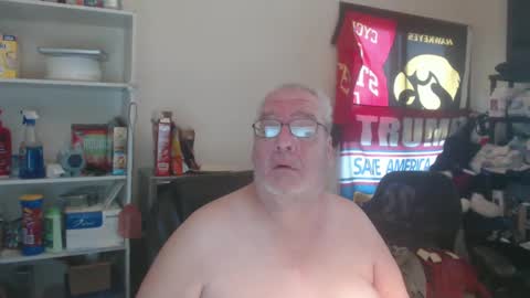 Snapshot of usgoober chatting on 02.05.25 Eric online show from 02.05.25