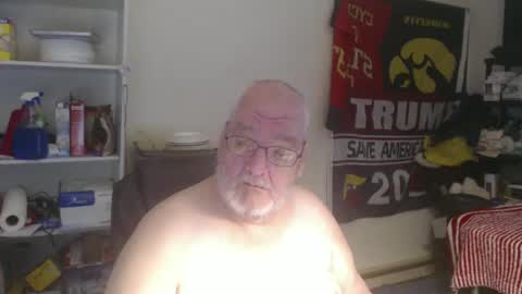 Snapshot of usgoober chatting on 02.19.25 Eric online show from 02.19.25