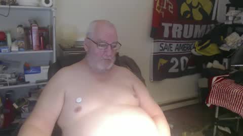Snapshot of usgoober chatting on 02.23.25 Eric online show from 02.23.25