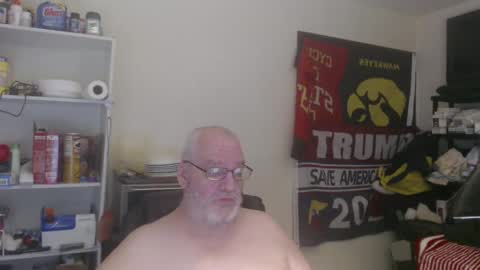Snapshot of usgoober chatting on 02.24.25 Eric online show from 02.24.25