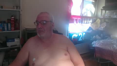 Snapshot of usgoober chatting on 03.10.25 Eric online show from 03.10.25