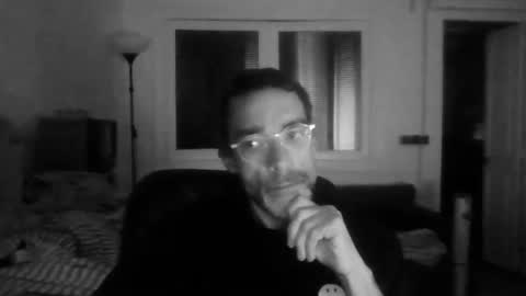 Snapshot of uthonn chatting on 04.16.26 uthonn online show from 04.16.26