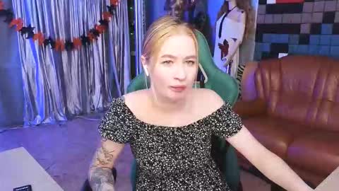 Leila online show from 11.16.25