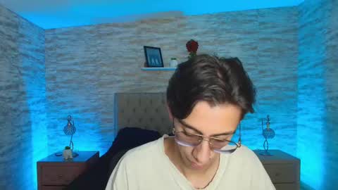 Snapshot of uyukie chatting on 11.06.25 UYUKIE online show from 11.06.25