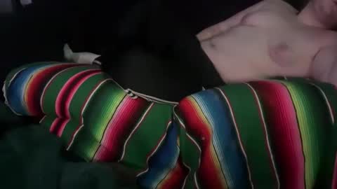 Snapshot of v69923285 chatting on 12.23.25 v69923285 online show from 12.23.25