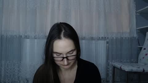 Snapshot of va_len_sea_ya chatting on 02.13.25 Valensiya online show from 02.13.25