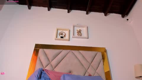 vahioleth  online show from 02.14.25