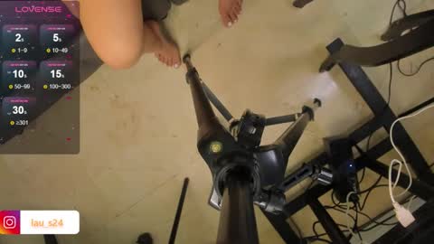 Snapshot of vain_sexualxx chatting on 09.21.25 luna online show from 09.21.25