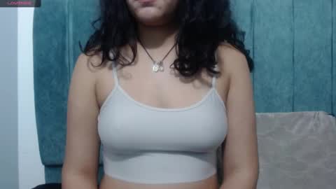 Snapshot of vainilla_cam chatting on 02.10.25 Vainilla online show from 02.10.25