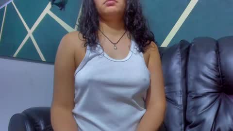 Snapshot of vainilla_cam chatting on 02.23.25 Vainilla online show from 02.23.25