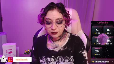 Snapshot of vainilla_l chatting on 01.05.25 Vainilla Independent model online show from 01.05.25
